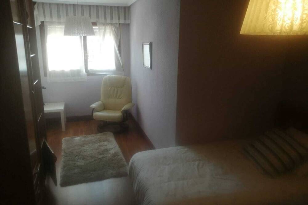 Precioso Duplex En Plaza De La Villa De Noja in Noja, Kantabrische Küste