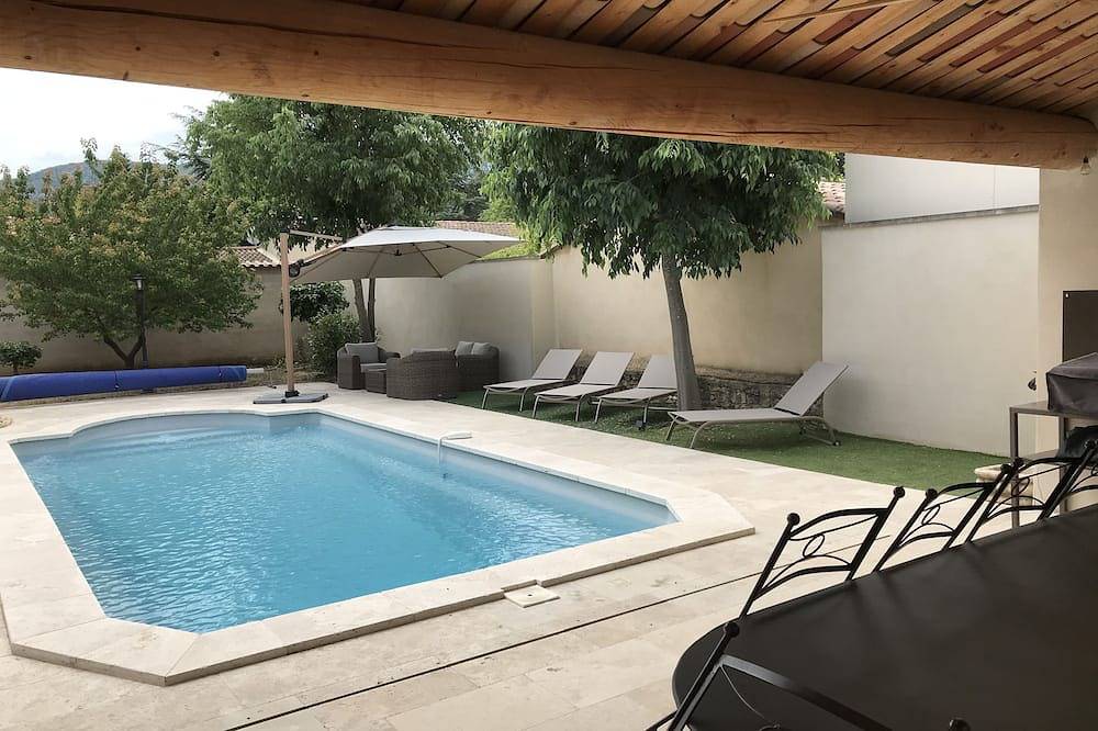 Completely renovated house in Oppède, Parc naturel régional du Luberon