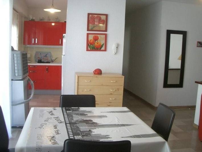 Gîte pour 3 personnes, avec Balcon dans Office De Tourisme D Amelie Les Bains