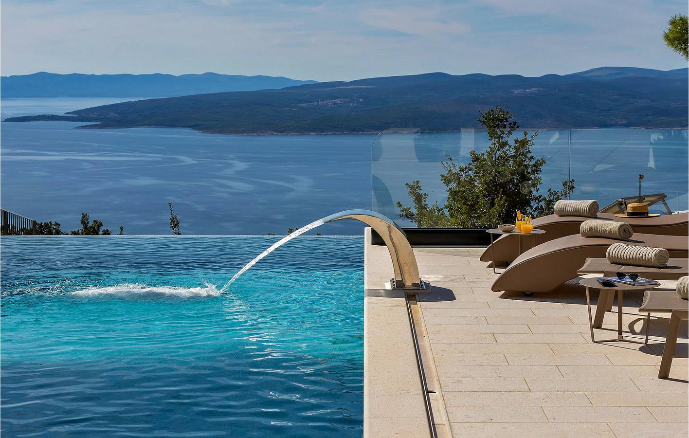 Gemütliche 1-Zimmer-Wohnung mit Pool, Terrasse und WLAN in Baska Voda, Makarska Riviera