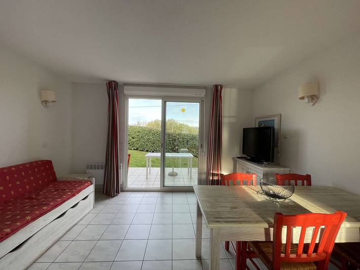 Maison de vacances pour 6 personnes, avec Terrasse et Piscine à Salavas