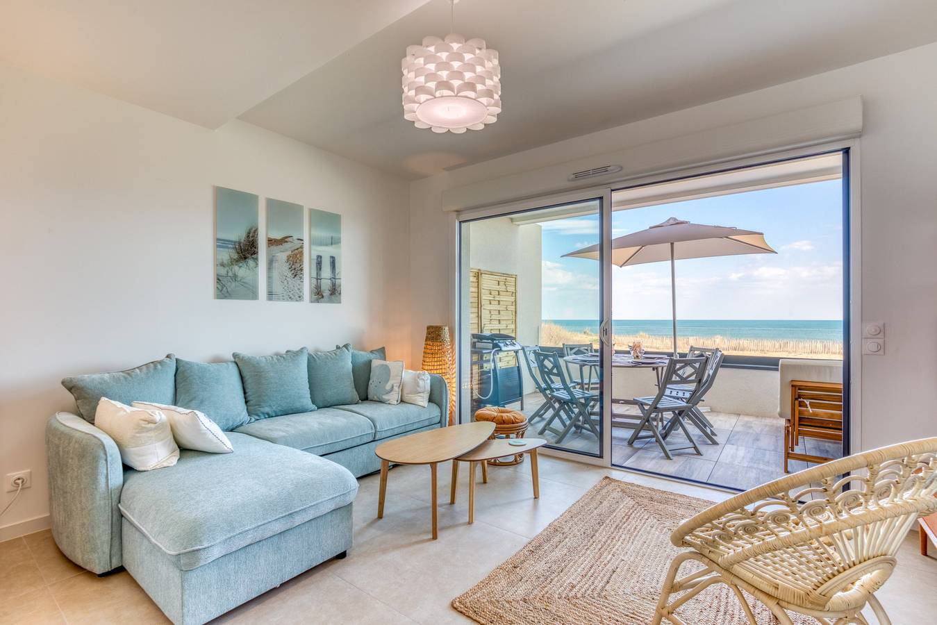 Ganze Wohnung, Ferienwohnung 'Grains De Sable' mit Meerblick, privater Terrasse und Klimaanlage in Marseillan-Plage, Marseillan