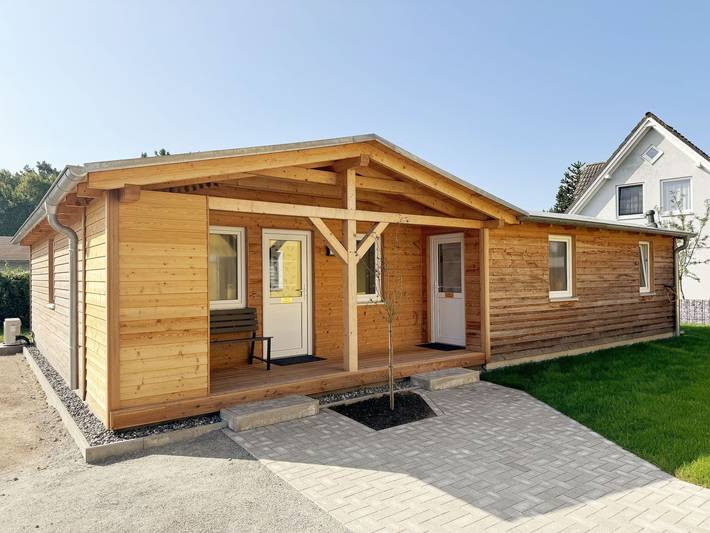 Ganze Ferienwohnung, S: Bungalow Harmonie & Fantasie - Bungalow 02 Fantasie mit Terrasse in Baabe, Rügen