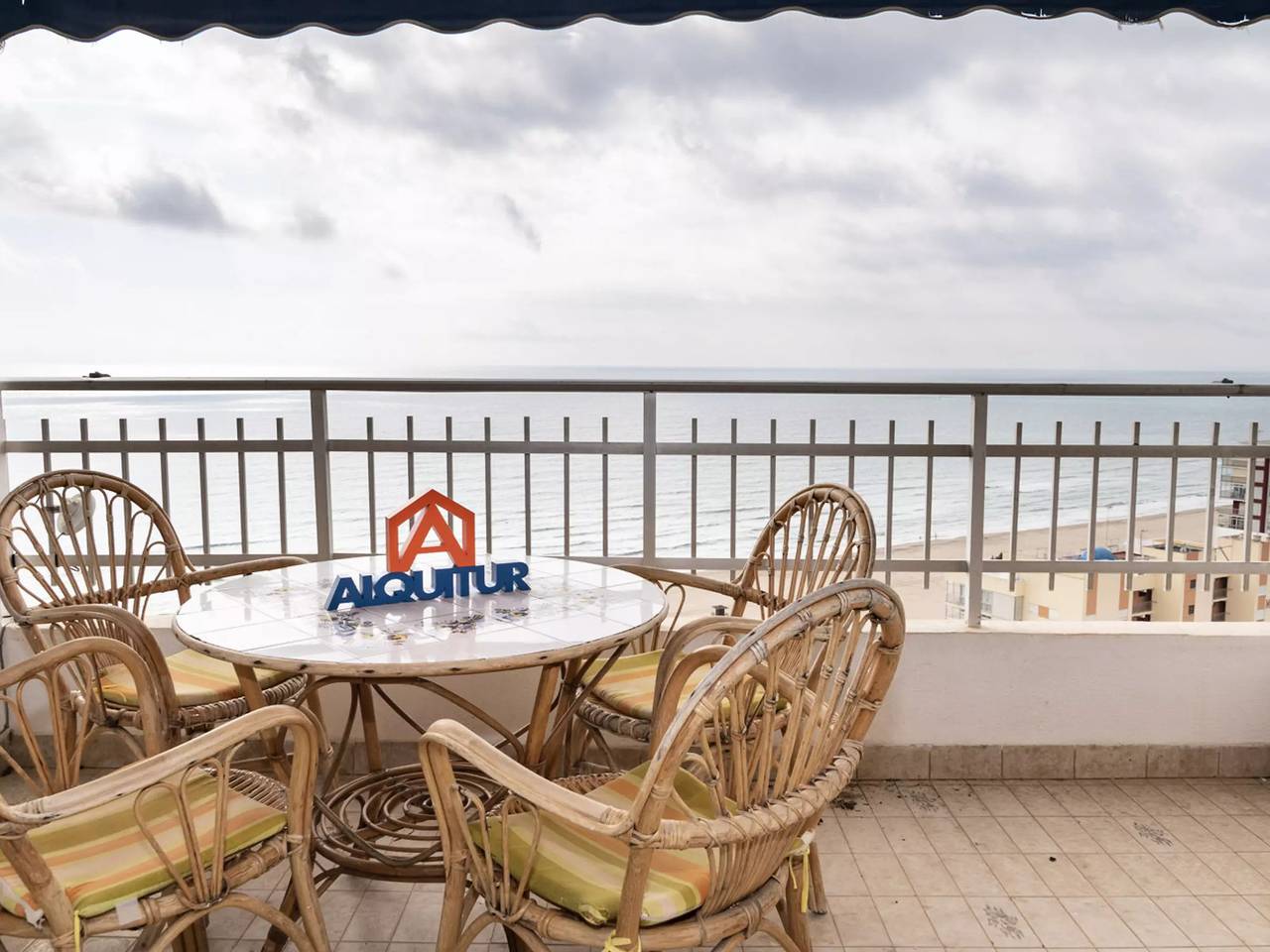 Apartamento entero, 3 estancias 6 personas in Cullera, Costa de Valencia