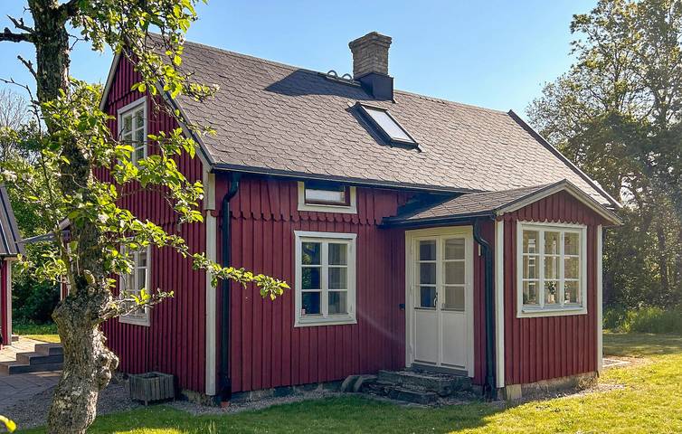 Hus för 9 Personer med bastu in Myrestad, Österlen