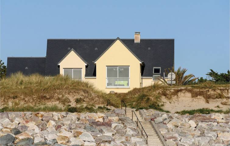 Location de vacances pour 8 personnes, avec terrasse à Saint-Germain-sur-Ay - 2