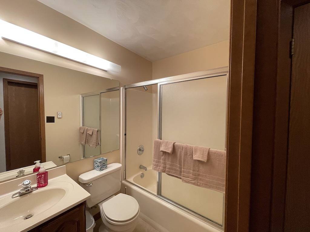 Ski at Hidden Valley or Seven Springs | Huge Master Suite in Hidden Valley, Pennsylvania