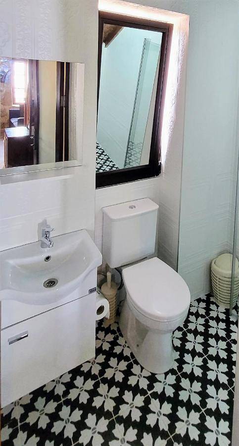 Villa pour 6 personnes, avec jardin ainsi que piscine et vue, animaux acceptés à Bodrum - 4