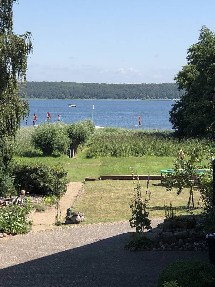 Ferienwohnung für 2 Personen, mit Seeblick und Balkon am Plauer See