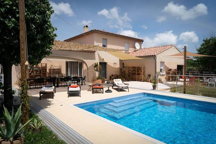 Villa pour 10 personnes, avec jardin