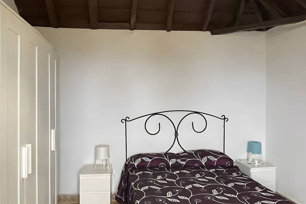 Casa Vacacional 'María José' con Vistas a la Montaña, Terraza Privada y Wi-Fi in El Granel, Puntallana