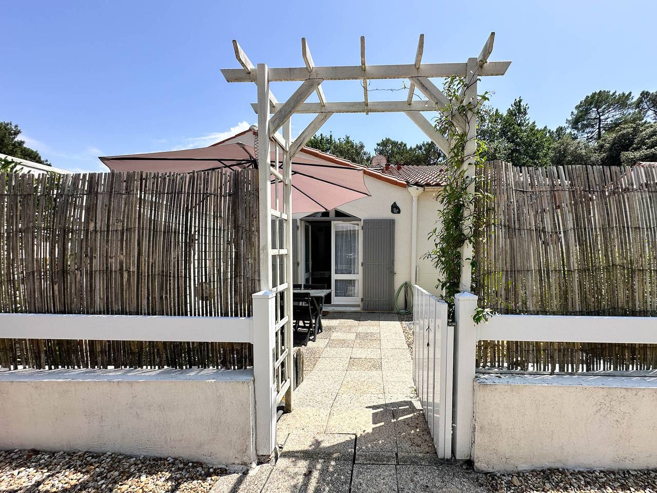 Maison rénovée 4 pers à La Palmyre, terrasse, animaux admis, parking in La Palmyre, Les Mathes