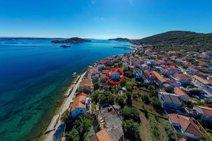 Ganze Wohnung, 2-Zimmer-Ferienwohnung am Strand Preko, Ugljan A-14917-a in Preko, Insel Ugljan
