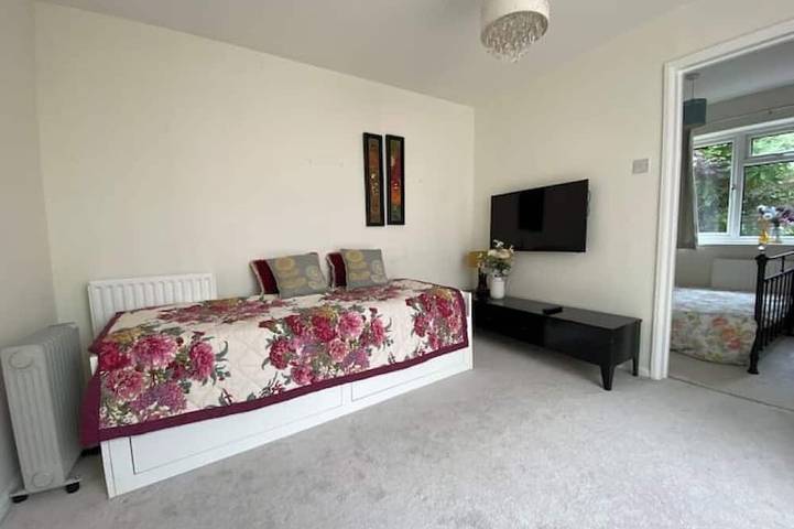 Apartamento entero, Cosy 1 Bedroom Apartment Private Access in Guildford in Guildford, Surrey