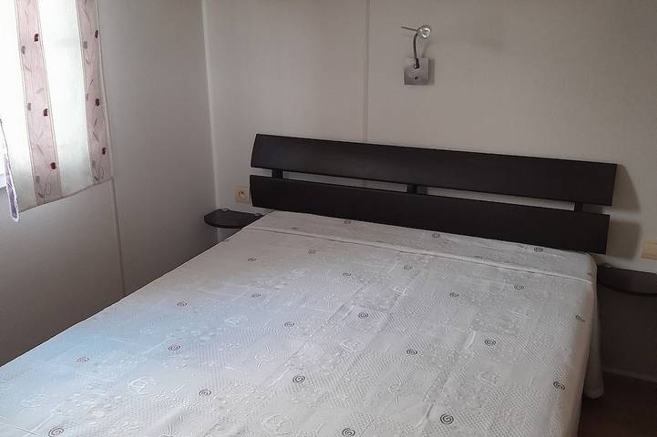 Mobil home pour 4 personnes, avec jardin et piscine dans Plage de La Hume - 2