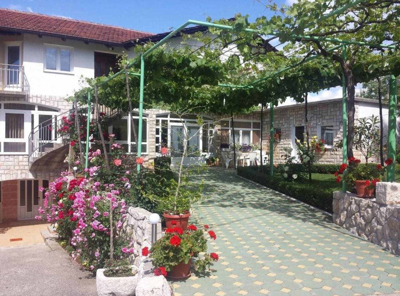 Ferienhaus für 2 Personen mit Balkon in Bosnien und Herzegowina
