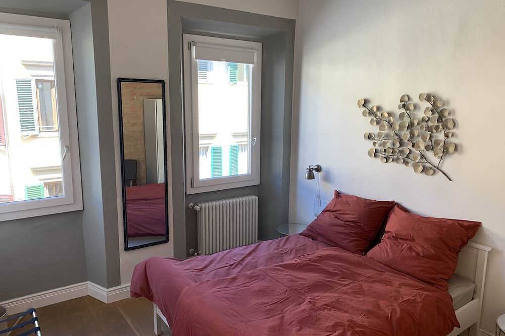 Apartamento entero, Romeo, Liebevoll Renoviertes Apartment im Historischen Altbau in Florencia centro, Florencia
