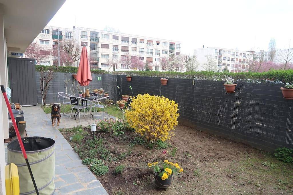 Appartement entier, Two-Bedroom Apartment in Chilly-Mazarin, Essonne
