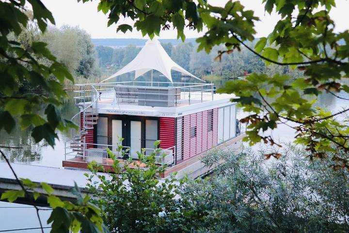 Ferienhaus für 4 Personen, mit Seeblick und Ausblick sowie Terrasse in Höxter