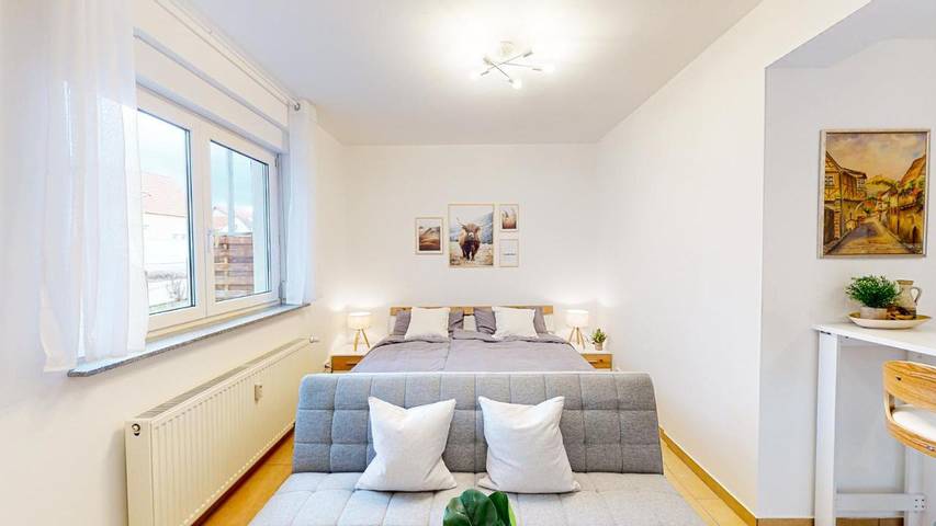 Ferienwohnung für 2 Personen, mit Terrasse und Ausblick in Hambach (Neustadt)
