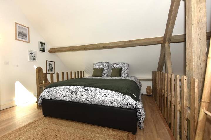 Location de vacances pour 4 personnes, avec balcon ainsi que vue et jardin à Vadencourt - 4