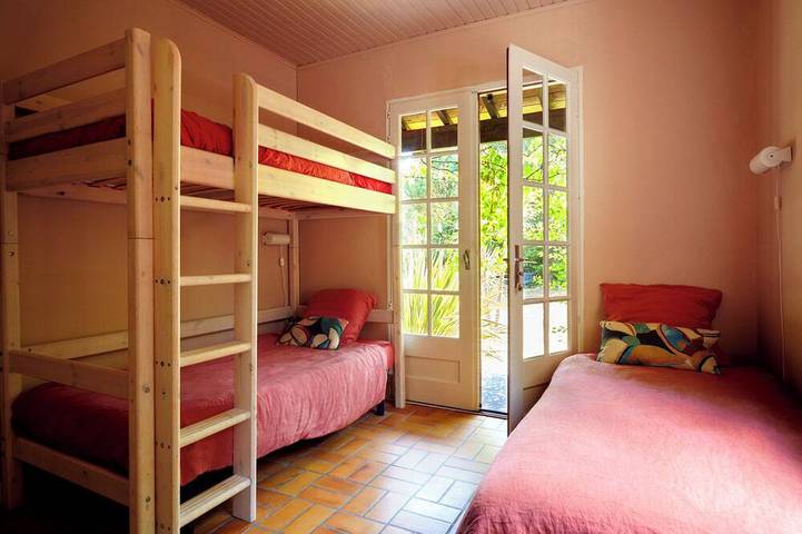 Location de vacances pour 9 personnes, avec terrasse et jardin, animaux acceptés à Naujac-sur-Mer - 4