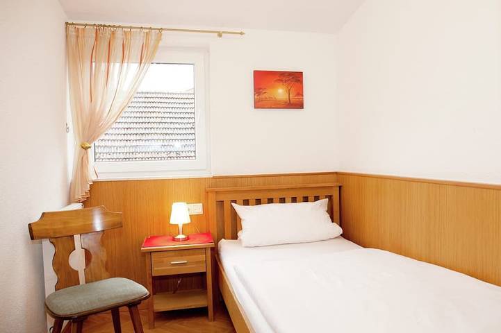 Hütte für 6 Personen, mit Garten und Balkon im Odenwald - 4