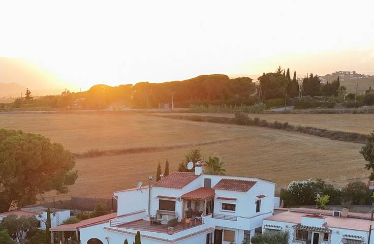 Apartamento de vacaciones para 6 personas, con piscina además de vistas y terraza - 1