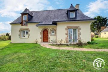 Gîte pour 8 Personnes dans Plouha, Côte de Goëlo, Photo 1