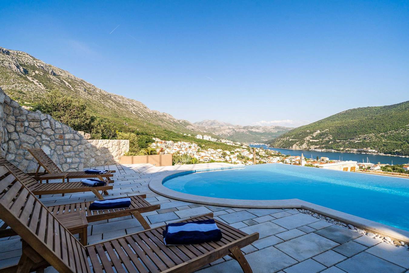 Ganze Wohnung, Apartments Villa Arcadia- Two Bedroom Apartment with Shared Swimming Pool A4 in Mokosica, Dubrovnik-Neretva