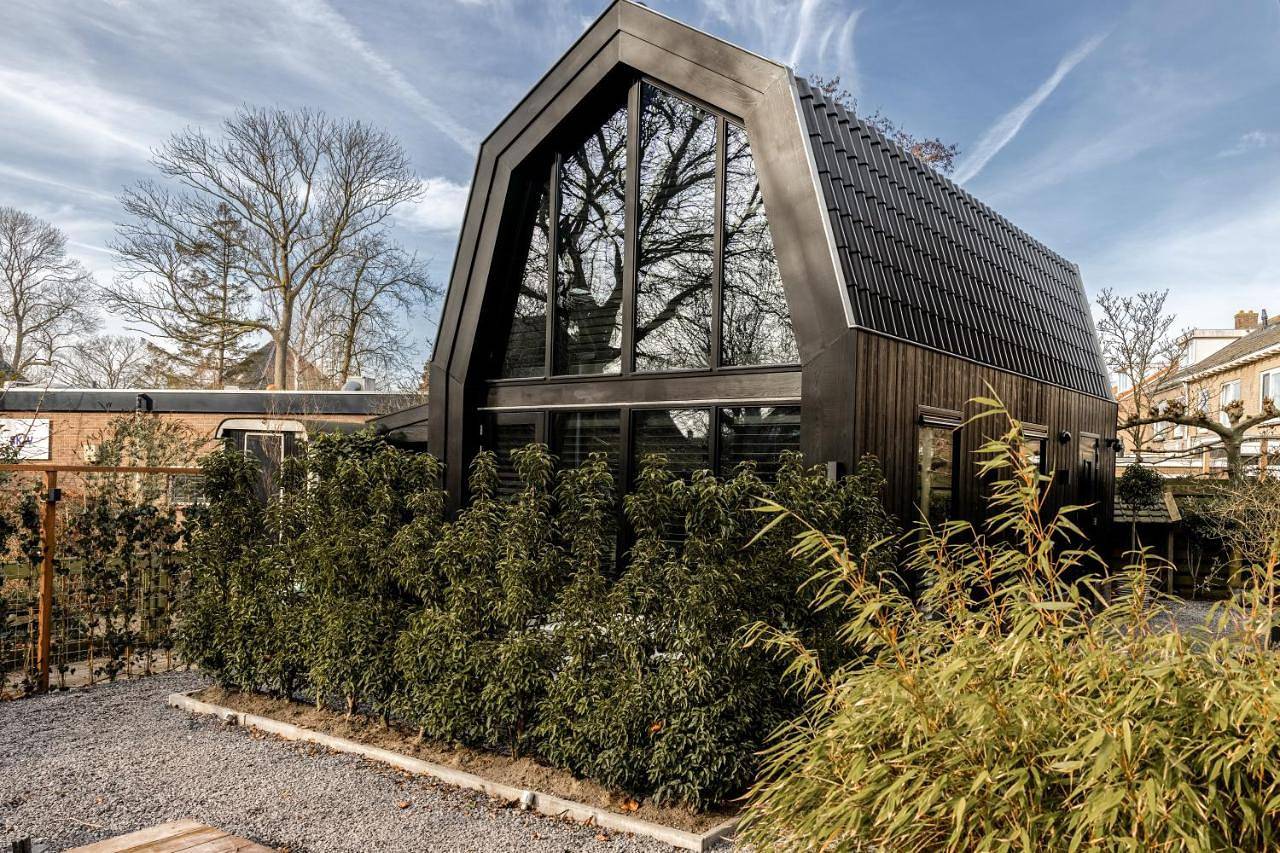 Lovely private cottage near Amsterdam in Gouwzee