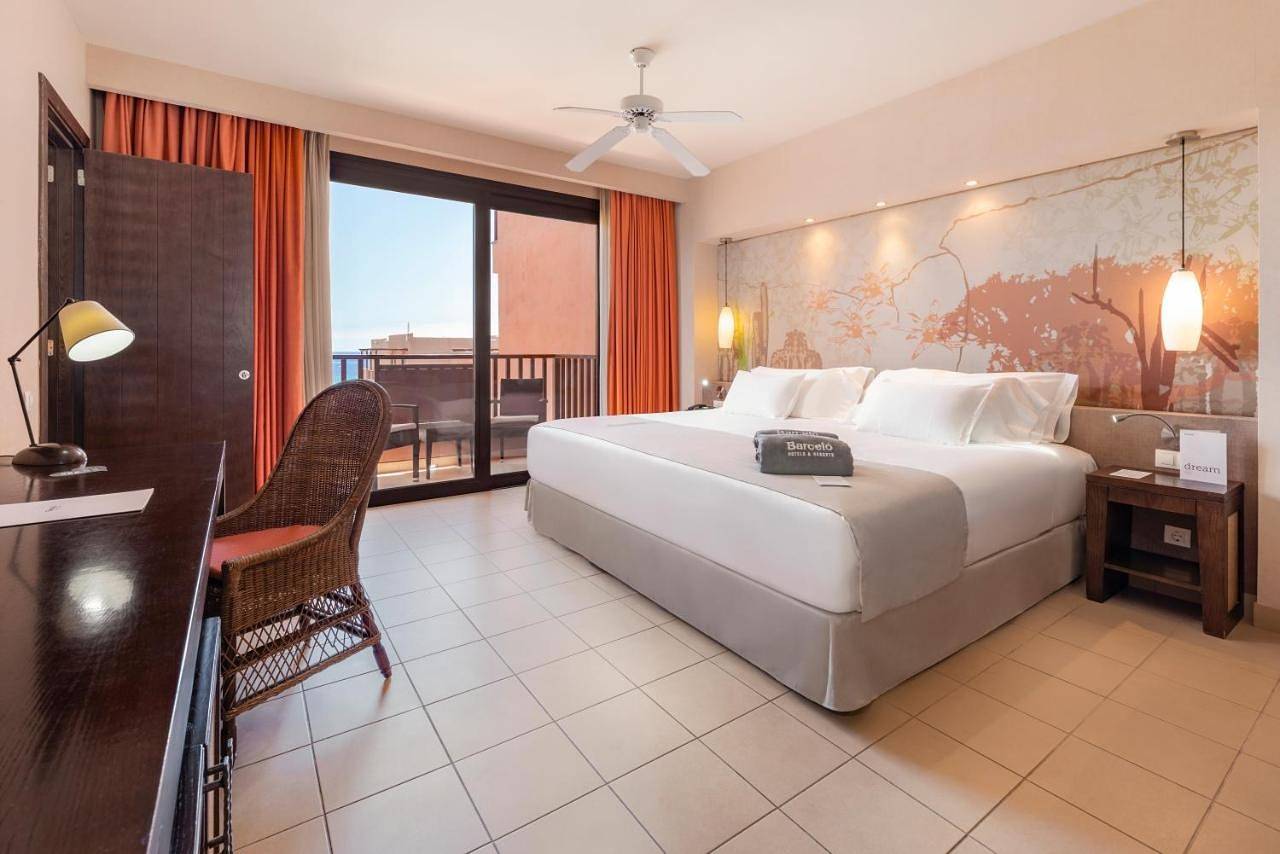 Hotel voor 2 personen met zwembad in Oasis del Sur, San Miguel de Abona