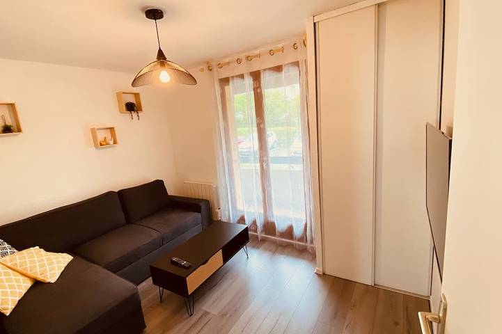 Appartement entier, Superbe vue lac-Appartement T3 équipé avec parking -Idéalement situé in Évian-les-Bains, Région de Thonon-les-Bains