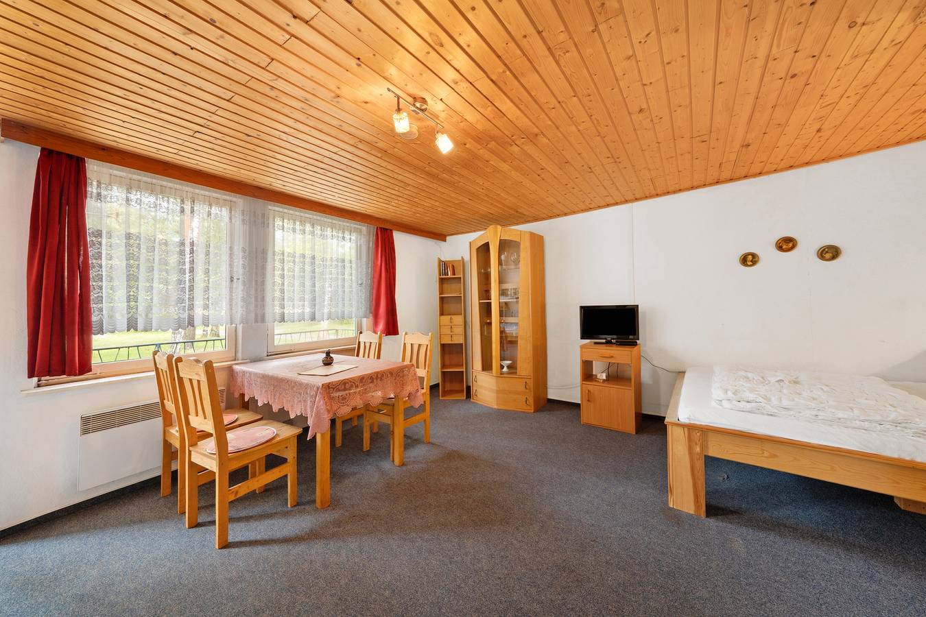 Bungalow '4 - Kimbucht' mit privater Terrasse und gemeinsamem Garten in Waldhufen, Oberlausitz-Niederschlesien