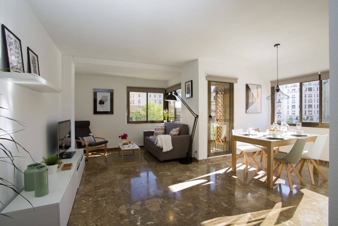 Entire apartment, Xativa Terrace Ii in Valencia City Centre, Valencia