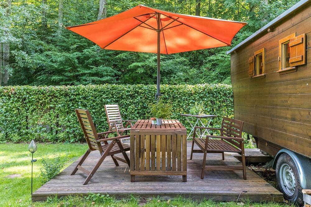 Ganze Wohnung, Bienenwagen, 8qm, 1 Wohn-/Schlafraum, max. 2 Personen in Wildberg, Nordschwarzwald