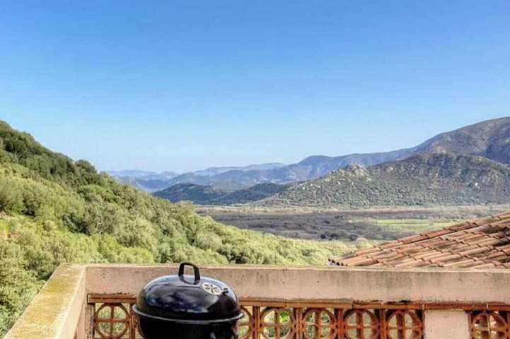 Location de vacances pour 4 personnes, avec terrasse à Avapessa