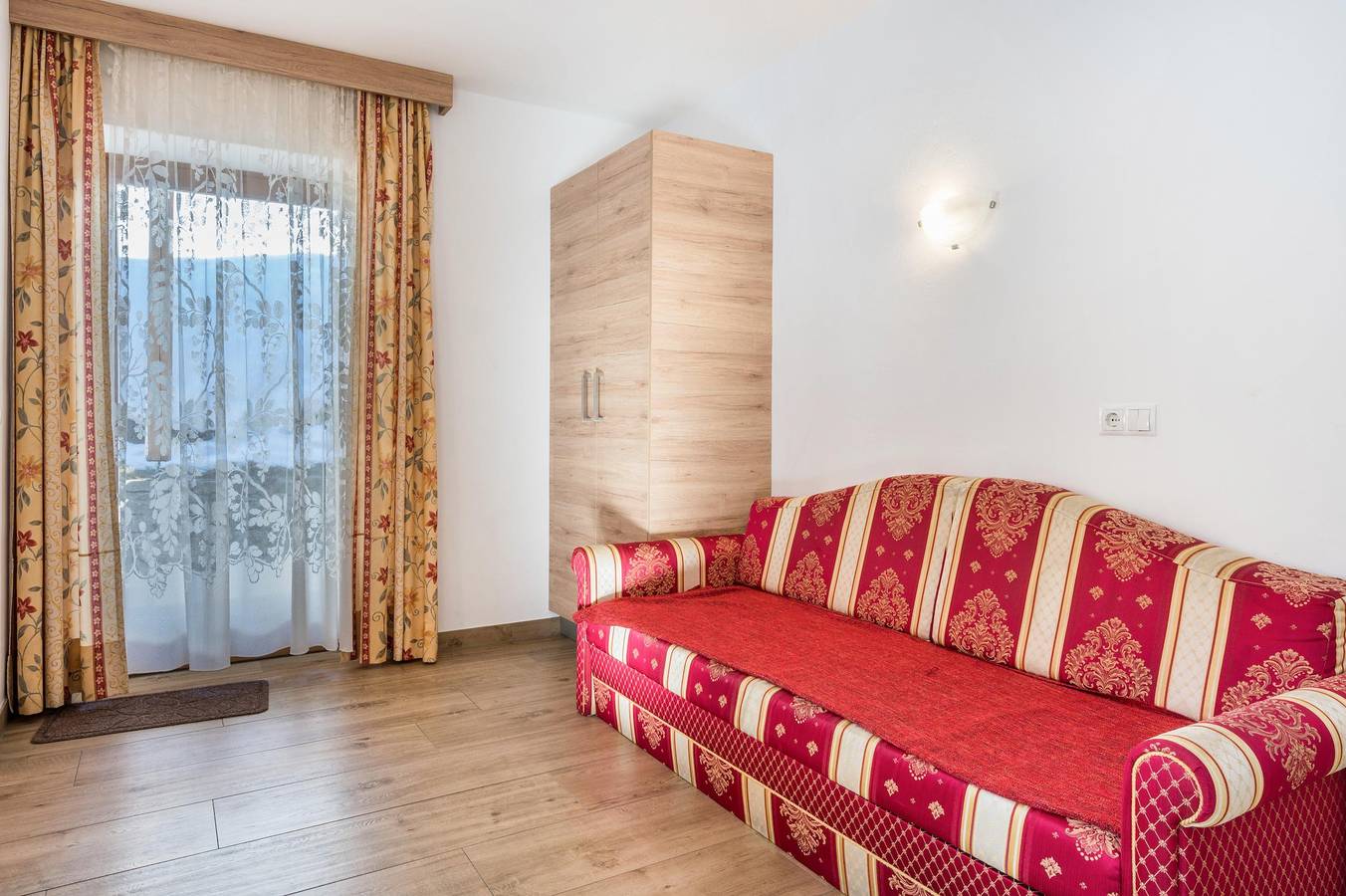 Ganze Wohnung, Ferienwohnung "Heiserhof - Apfel" mit Bergblick, Terrasse & Wi-Fi in Mittertal (Ratschings), Ratschings