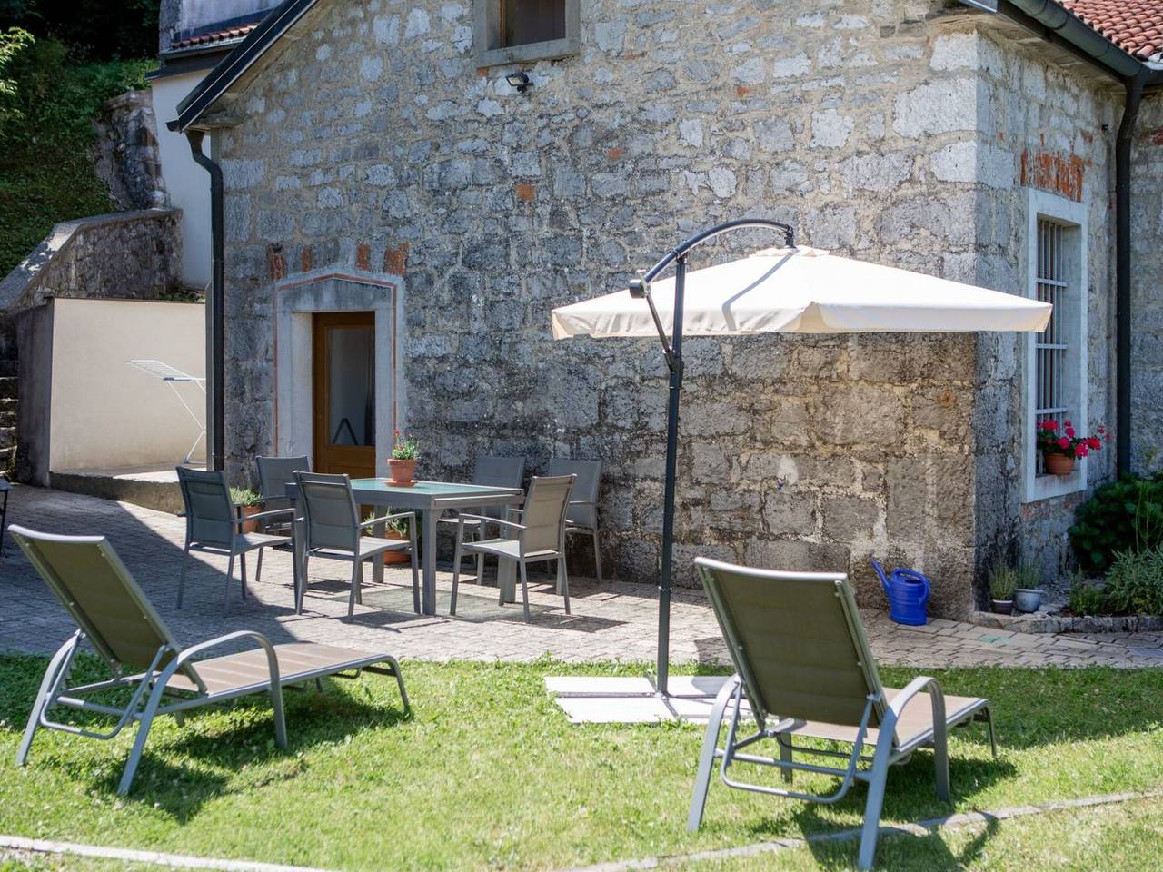 Anwesen "Villa Anton" mit eigenem Pool in Ilirska Bistrica, Slowenien