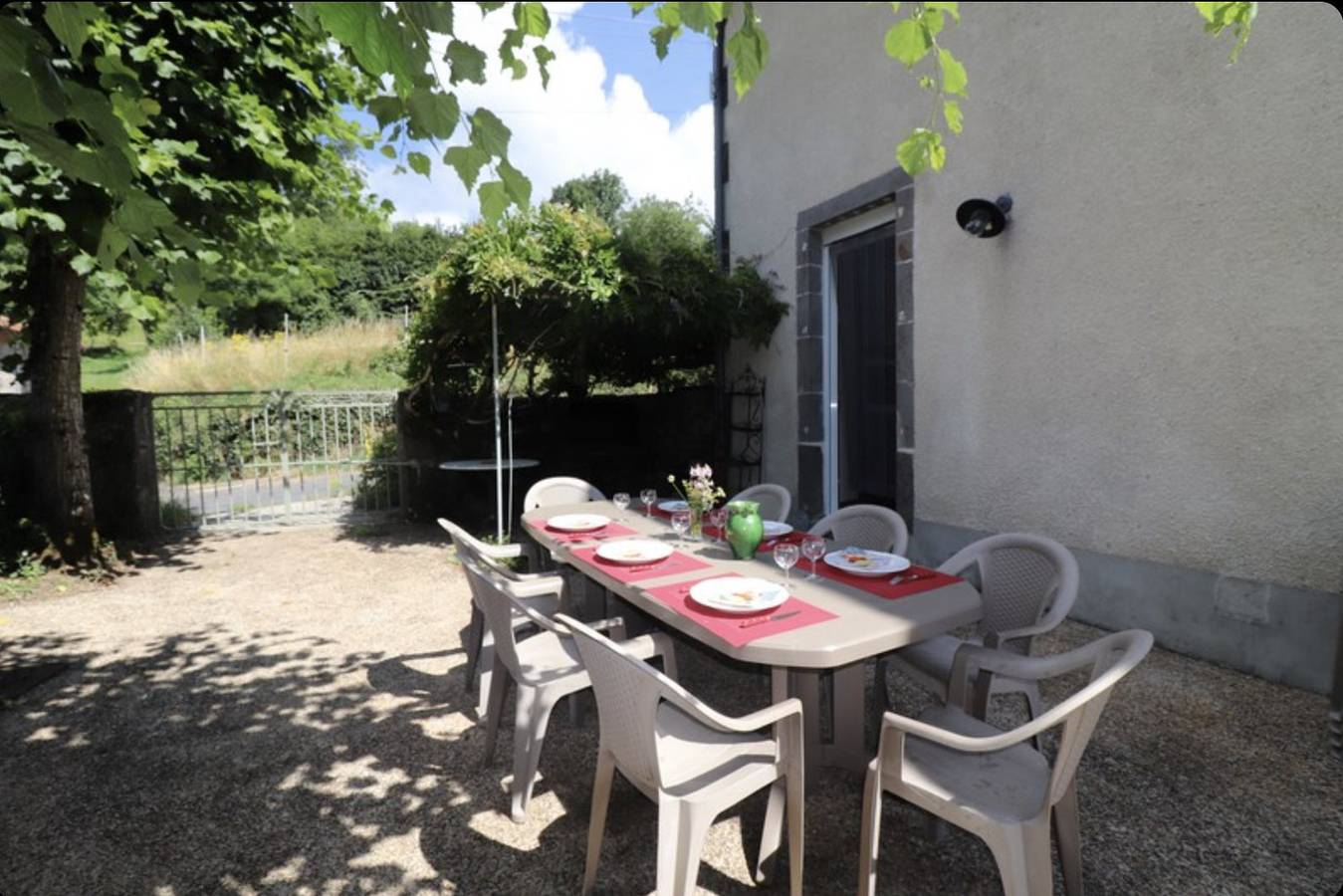 Cantal : maison de famille au Pays Vert in Polminhac, Région d'Aurillac