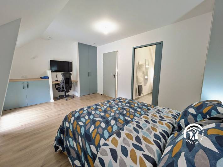 Gîte pour 6 personnes, avec piscine ainsi que terrasse et jardin dans Mayenne - 3