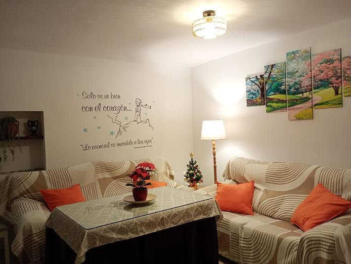 Casa rural para 6 personas, con piscina y vistas además de jardín y terraza en Galaroza