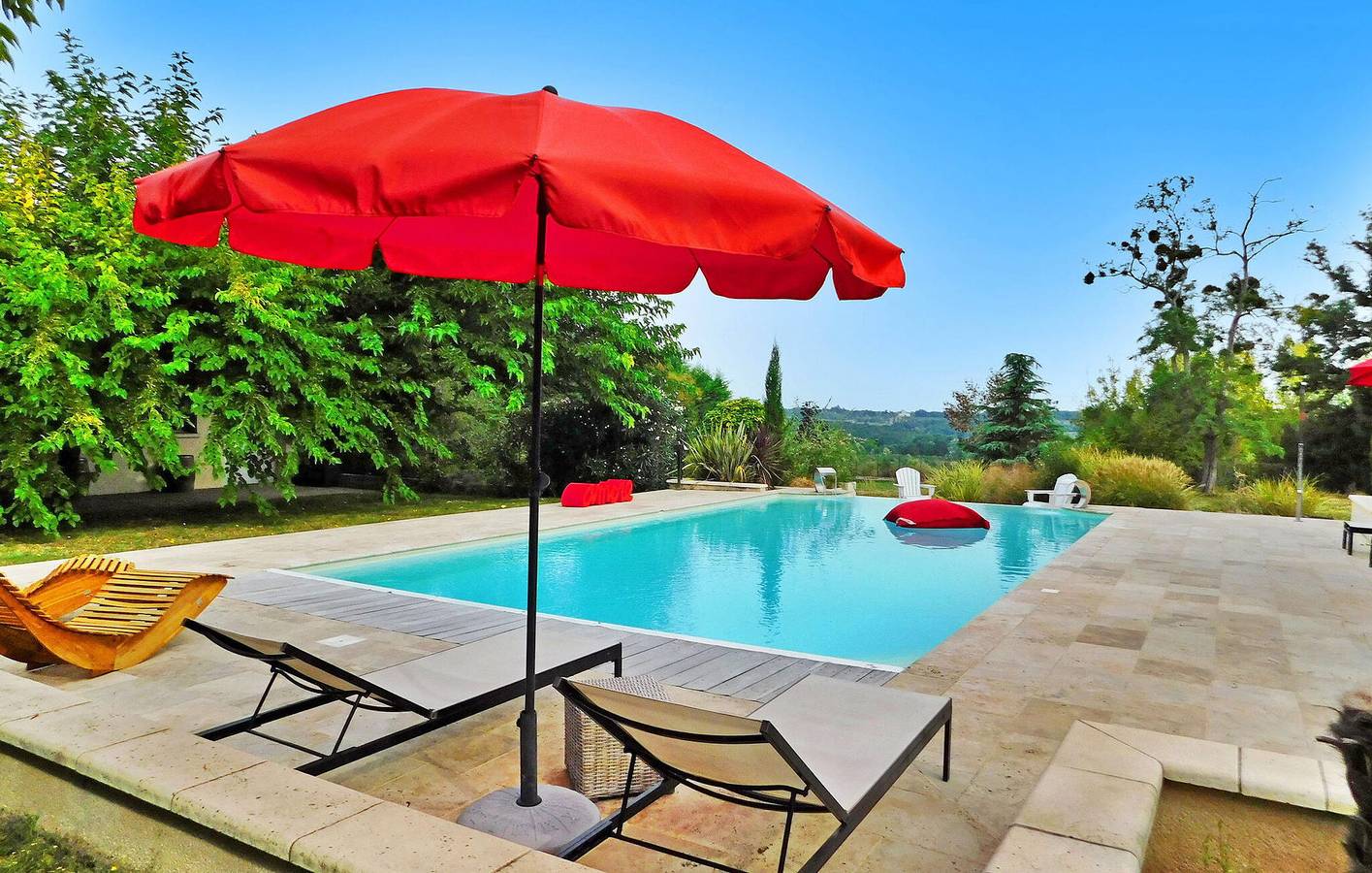 Appartement VR confortable avec piscine et parking à 300m de Vélines in Vélines, Périgord Pourpre