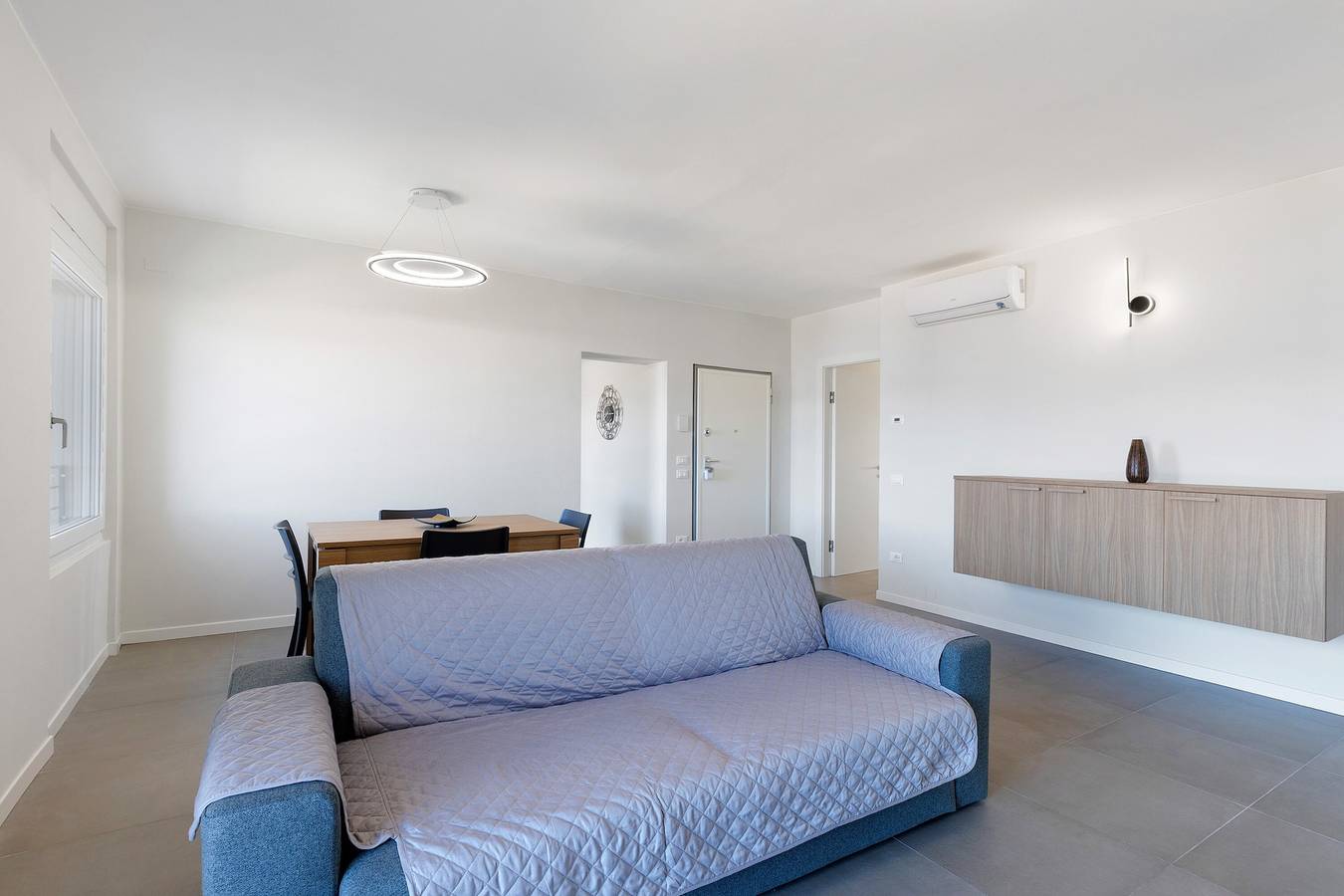 Apartamento entero, Apartamento de Giulio Segundo Piso in San Zeno di Montagna, Montañas Garda