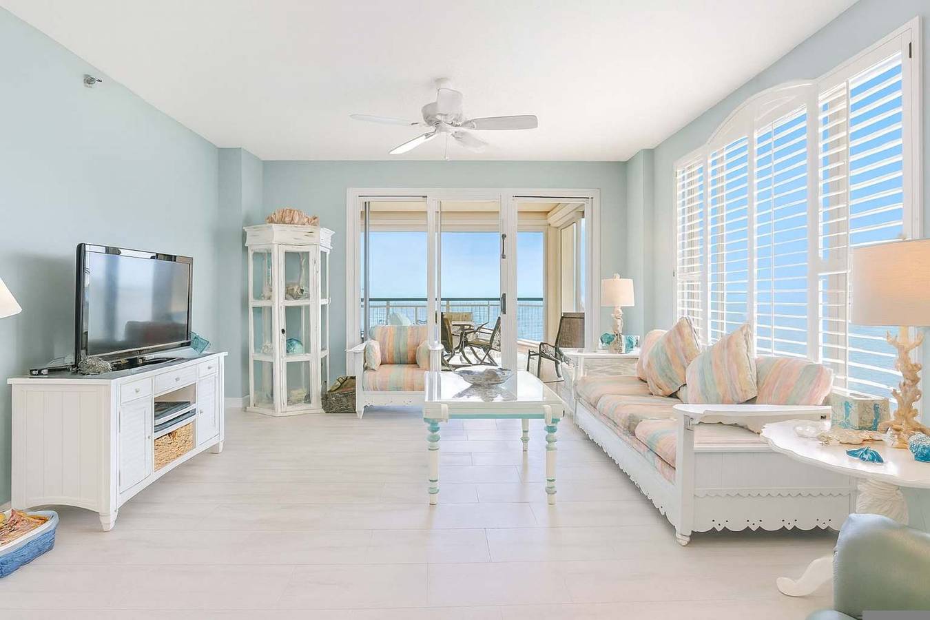 Apartamento entero, Beach Colony Resort 12 D  Sleeps 10  3 bedrooms  3 baths  Beach Front in Johnsons Beach, Perdido Key
