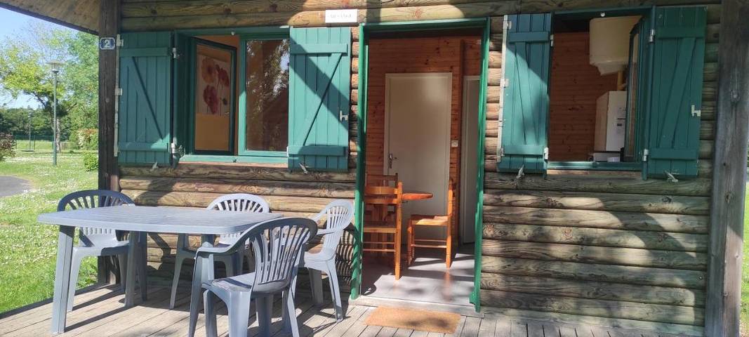 Location de vacances pour 14 personnes, avec terrasse à Descartes - 2