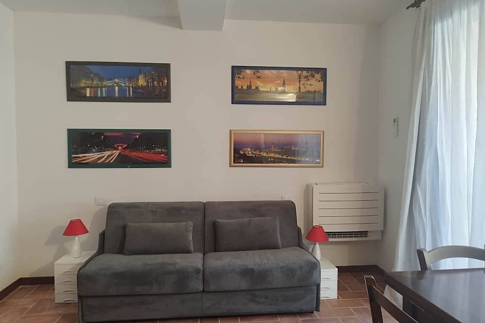 Geheel appartement, Aan Het Meer In Woonplaats Met Zwembad Met Een Kamer in Paratico, Franciacorta