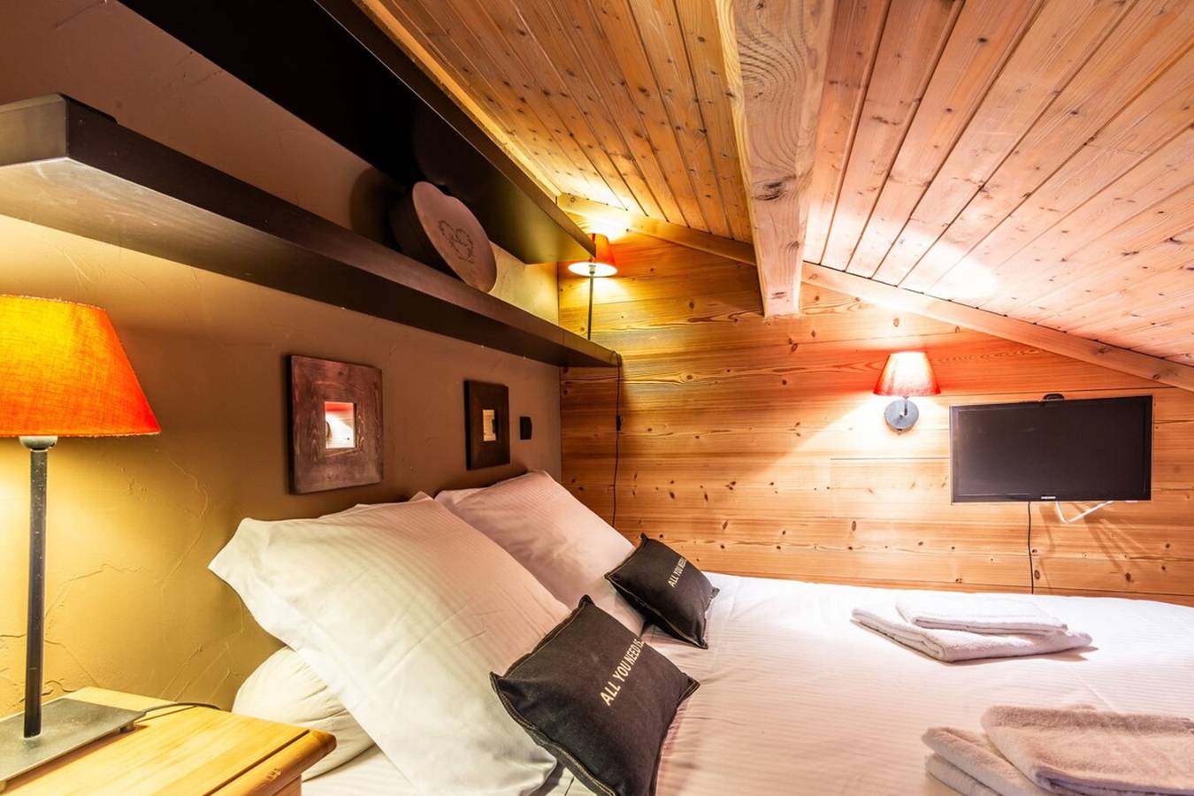 Apartamento vacacional entero, Slow Chalet Mtblanc Soleil Ski-in/out Nice View Balcony Elevator Parking in Manigod, Región de Annecy