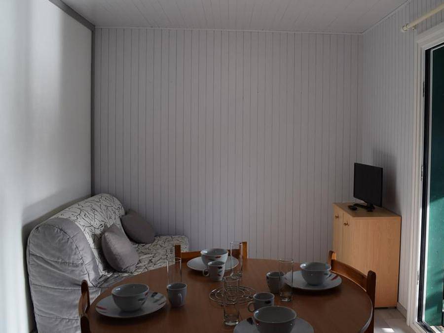 Camping et Village Vacances Le Lac - Chalet 6 personnes - Chalet in Boulogne-sur-Gesse, Haute-Garonne