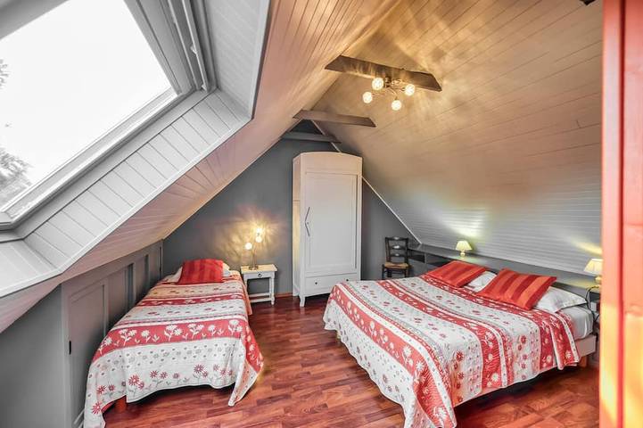 Gîte pour 4 personnes, avec jacuzzi ainsi que jardin et terrasse à Plouégat-Moysan - 2